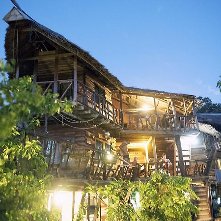 皮皮岛 向日葵船屋酒店 外观 照片